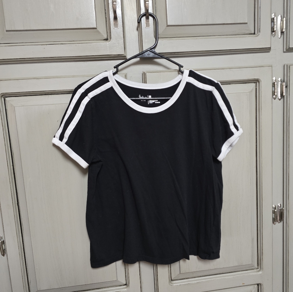 Flirtitude Active Black and White Tee